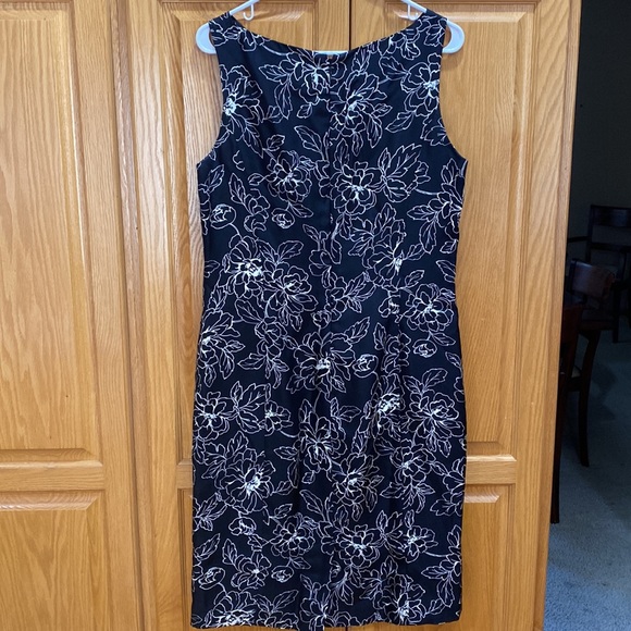 Ann Taylor Dress - Picture 2 of 3